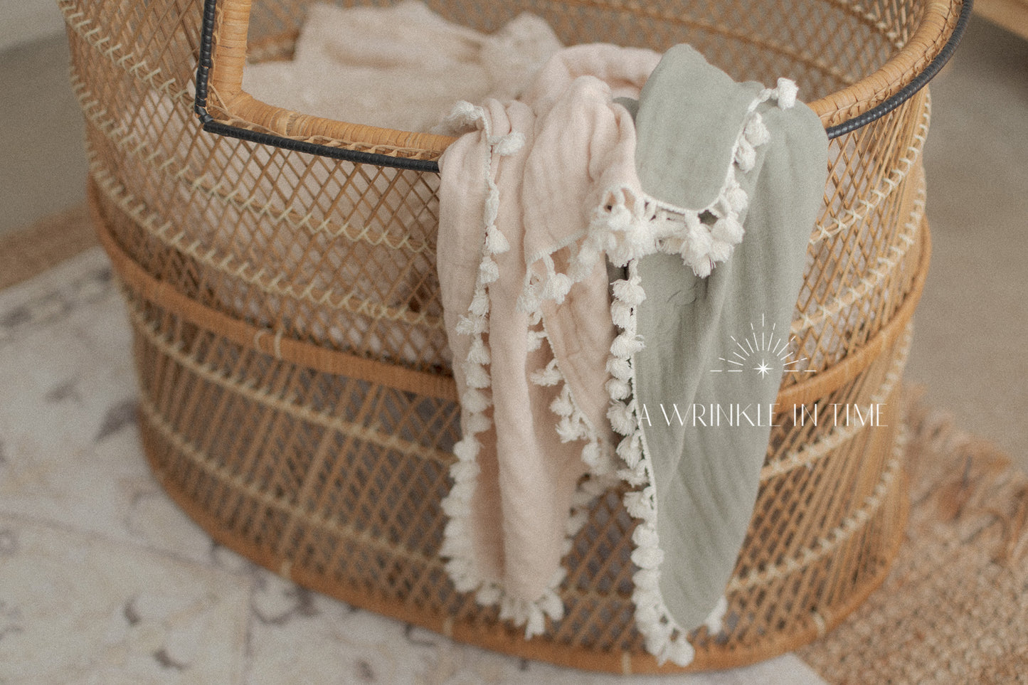 TASSELS BLANKET