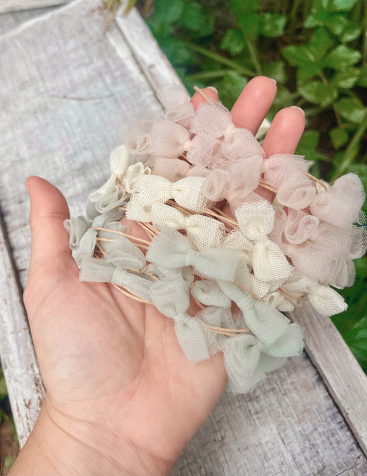 Flutter Bitty Bow Band